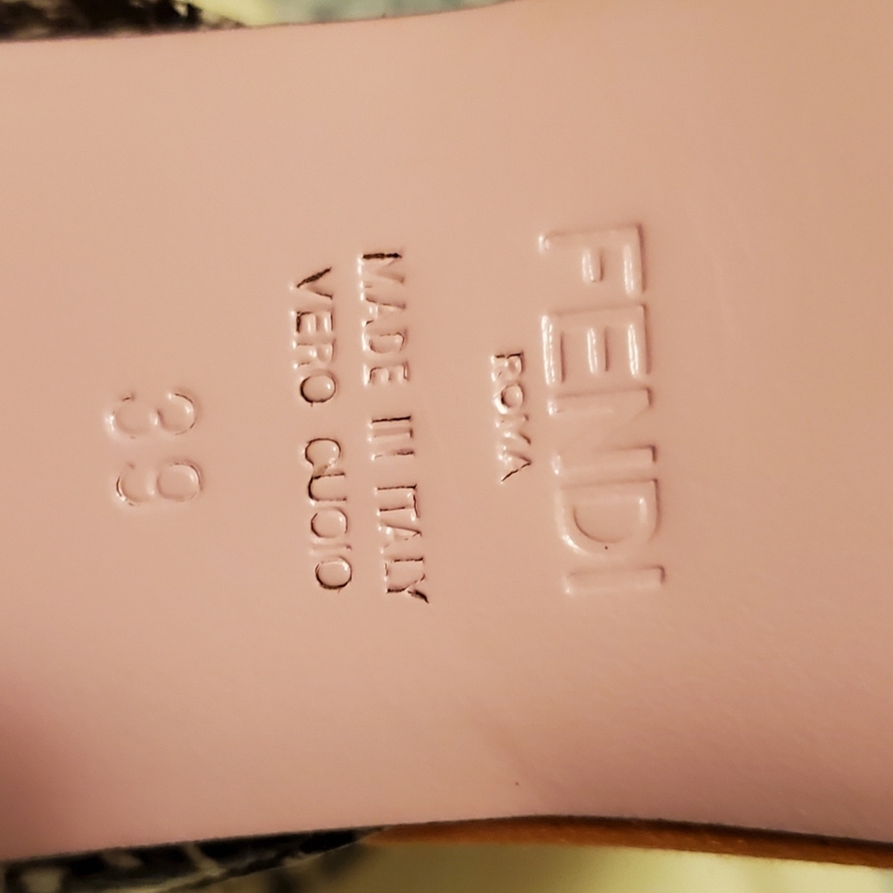 Fendi 39 - Picture 2 of 4